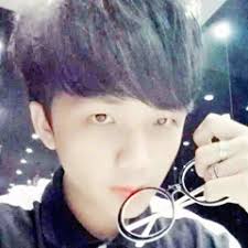 Stream Brandon Loo music