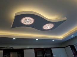 Modern asma tavan modelleri günümüzde özellikle tavan yapılarında çeşitli alanlarda kullanılan alçıpan modelleri bulunmaktadır. Salon Icin Asma Tavan Modelleri 1 Dekorone Com