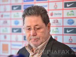 His potential is 65 and his position is lb. Cornel Dinu Despre Posibilitatea Ca Dinamo SÄƒ Intre In Playoff Sansele Sunt Minime