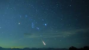 2019年ペルセウス座流星群極大日 オリオン座に火球出現 - YouTube