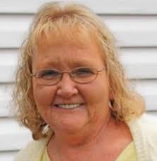 Julie Muntz's Instagram, Twitter & Facebook