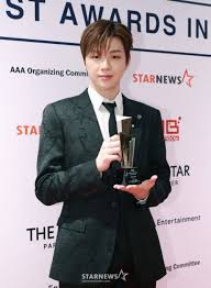 Idol KPop Raih Penghargaan Pertama Sebagai Aktor Di 2022sexiezpix Web Porn