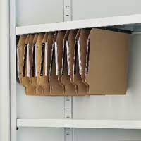 Queste cartelle sospese sono sopratutto divise in due grandi famiglie, cartelle sospese per armadio e cartelle sospese per cassetti; Cartelle Sospese Per Il Tuo Ufficio In Offerta