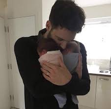 فوز On Twitter Cute Baby Pictures Dad Baby Cute Little Baby