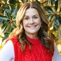 Kristi Shields's Instagram, Twitter & Facebook