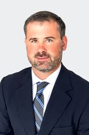 Alex Roig's Instagram, Twitter & Facebook