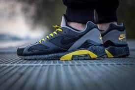 Nike Air Max 180 Livestrong