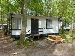 Booking Com Ddr Bungalow Direkt Am Strand Auf Rugen Dranske Deutschland 40 Gastebewertungen Buchen Sie Jetzt Ihr Bungalow Bungalows Strand Schlafzimmer