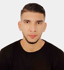 Annonce Football : Milieu défensif 24 ans recherche Club