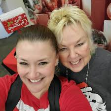 Hello, Madras! I am experiencing my first pregnancy. Can anyone recommend a  good OB GYN in the area. I have no idea where to even start! Thank you in  advance😊