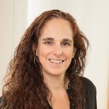 Danielle Markowiak's Instagram, Twitter & Facebook