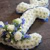Maltese cross in west ham colours funeral flowers, funeral tributes, sympathy flowers. Https Encrypted Tbn0 Gstatic Com Images Q Tbn And9gctbyzelvcuohsbsszf0a8apwdz Vwuculxrh1nmmfi Usqp Cau