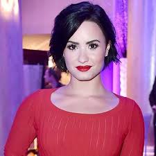 Entrepreneurvision Demi Lovato Short Hair Demi Lovato Hair Short Hair Styles