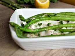 Cabillaud Aux Asperges Sauce Au Beurre Idee Repas Leger Recette Diner Leger Repas Du Soir