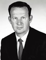 Sharon Tipton's Instagram, Twitter & Facebook