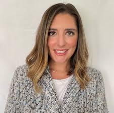 Erin Manley's Instagram, Twitter & Facebook