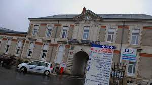 47°19'13.50n 0°59'23.34e le moulin cavier est un moulin à vent qui comprend un corps mobile supportant les ailes et contenant un système mécanique de renvoi du mouvement. Indre Les Malades Et Les Deces En Augmentation Hors Hopitaux Ce 9 Avril