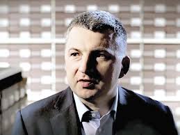 17011969, j40/8259/2006, din sector 1, bucuresti. Peeraj Cel Mai Puternic Grup De Francize Din ModÄ Din Romania MizeazÄ Pe 100 De Magazine Sub 10 Branduri Loc De Noi Nume Mai Este InsÄ Nume Cunoscute Care SÄ Se PoatÄ