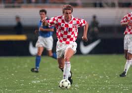 Check spelling or type a new query. Otec Nocheval Na Strojke Radi Futbola Zhil V Chuzhoj Seme Partnery Shutili Nad Lysinoj Chto My Uznali Iz Biografii Zidana