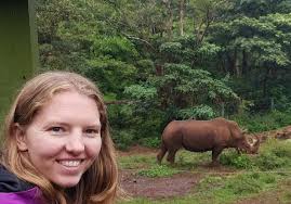 Fox sisters volunteer medical skills in Kenya