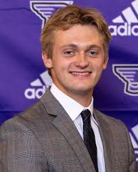 Kyle Heath's Instagram, Twitter & Facebook