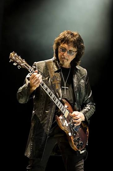 Tony Iommi (@tonyiomm) • Facebook