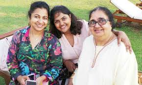 Ramanathan sarathkumar (born 14 july 1954) is an indian film actor, politician, journalist and former body builder and former president of the south indian film artistes' association. Raadhika Sarathkumar Biography Age Height Body Bio Data Untold Stories Wikibiopic