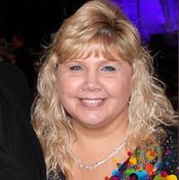 Donna Nix's Instagram, Twitter & Facebook