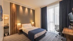 For å gi deg en personlig tilpasset erfaring samler vi (og de tredjepartene som vi samarbeider med) inn info om hvordan og når du bruker skyscanner. Holiday Inn Express Heidelberg Heidelberg Germany Emirates Holidays