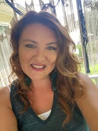 Do anybody and the group make these outfits my daughter birthday