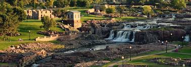 Falls park is a public park located in north central sioux falls, south dakota, surrounding the city's falls. Sioux Falls Sioux Falls Sports Authority