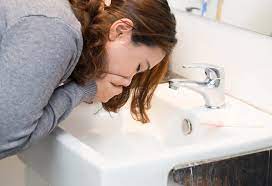 The patient has nausea and vomiting, general weakness, violation of the heart rhythm, muscle pain. Vomiting Blood In Pregnancy Cuases Signs Home Remedies
