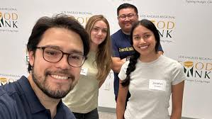 Our #TeamCalderon summer interns stopped by @lafoodbank in the City of  Industry to learn about their operations to fight hunger in our community.  Volunteers sorted 26,280lbs of produce that day! 🍎
