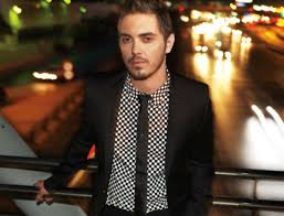 Τμήμα βιβλιοθηκονομίας, αρχειονομίας και συστημάτων πληροφόρησης (θεσσαλονίκη). Mixalhs Xatzhgiannhs Oi Tryferes Stigmes Me Th Mama Toy Socialista Com Cy