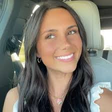 Hannah Carr's Instagram, Twitter & Facebook