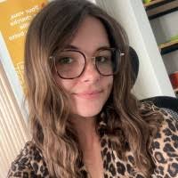 100+ profils pour “Cassandra Costa”