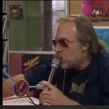 Loving this new show, " WKRP in Cincinnati". Dr. Johnny Fever...
