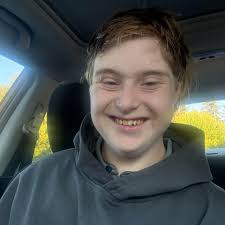 Nathalie Morris doesn't look like this anymore! Bump's leading lady shows  off her striking new look as she storms the season five premiere with her  partner and reveals the one twist she