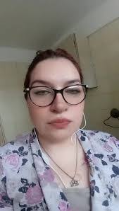 Claudia Roach's Instagram, Twitter & Facebook