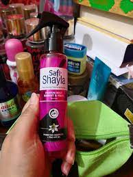 Urut kulit kepala dan biarkan lima minit. Gadis Ini Kongsi Step By Step Atasi Masalah Rambut Gugur Guna Produk Drugstore Remaja