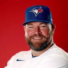 Eric Currie's Instagram, Twitter & Facebook