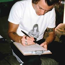 Find and save images from the harry styles collection by 🤍 (sunsetinthestars) on we heart it, your everyday app to get lost in what you love. Harry Styles Fine Line Album Art Deluxe Photo Books Pics