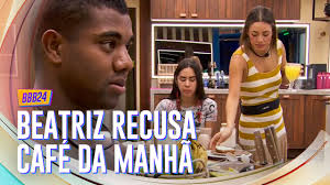 Davi e Isabelle preparam um café da manhã especial para comemorar o TOP 5  no #BBB24. 👀 A manauara chama Beatriz para confraternizar na mesa, porém o  clima entre a paulista e o baiano não estava ...
