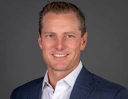 Amy Leicht's Instagram, Twitter & Facebook