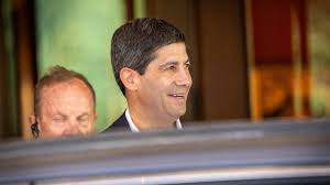 FX Daily: Dollar to weigh up Warsh