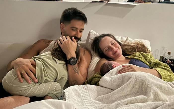 Camilo sorprendió con video junto a sus hijas Índigo y Amaranto: así están  de grandes | Revista Vea