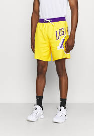 Our shop is stocked with nba hardwood classics jerseys, lakers throwback apparel and more for every nba fan. Nike Performance Nba Los Angeles Lakers Short Kurze Sporthose Amarillo Field Purple White Gelb Zalando De