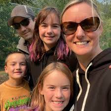 What are some good/packable games to bring to Mexico for 4 people?? Thanks.