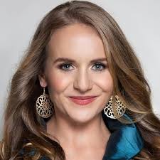 Priestess of Lemuria: New Earth Visionaries Illuminating the Path Forward:  Van Den Berg, Shannon, Hart, Annabelle, Jackson, Crystal, Gardiner, Daina,  McFaddin, Dena, Graves, Jackie, Zoraya, Juniper Reina, Eller, Kathy,  Sofiyah, Lila, Dáromck