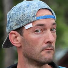 Justin Cook (@ER_Dr_ummer)